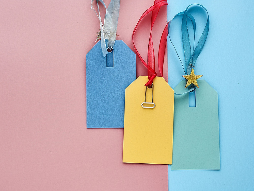 Top Clothing Hang Tag Trends in 2025